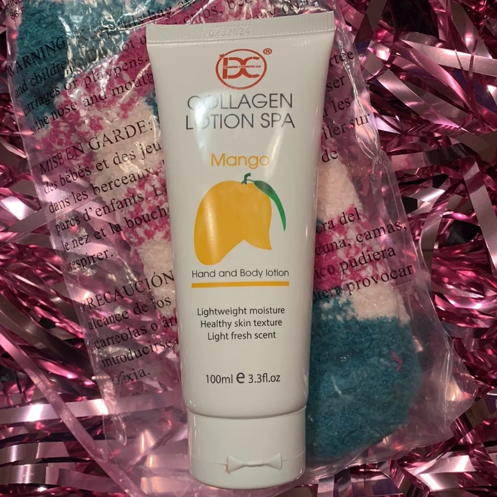 🌹 MARY KAY • New Cozy Warm Fuzzy Socks with free Mango Lotion • NWOT